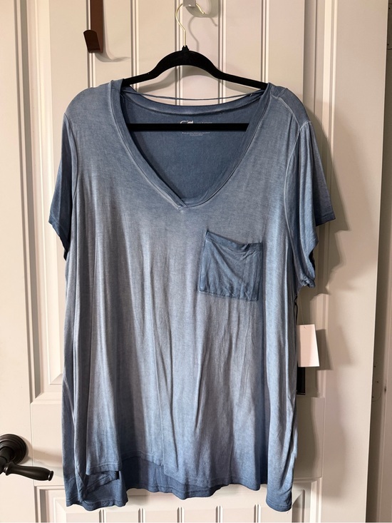 Cable & Gauge Tops - Cable & Gauge Blue V-Neck Tee